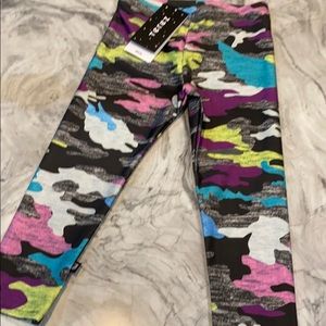Terez girls med camo capri NWT